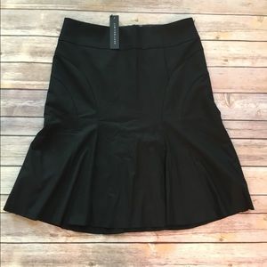 The Limited Skirt size 2 NWT